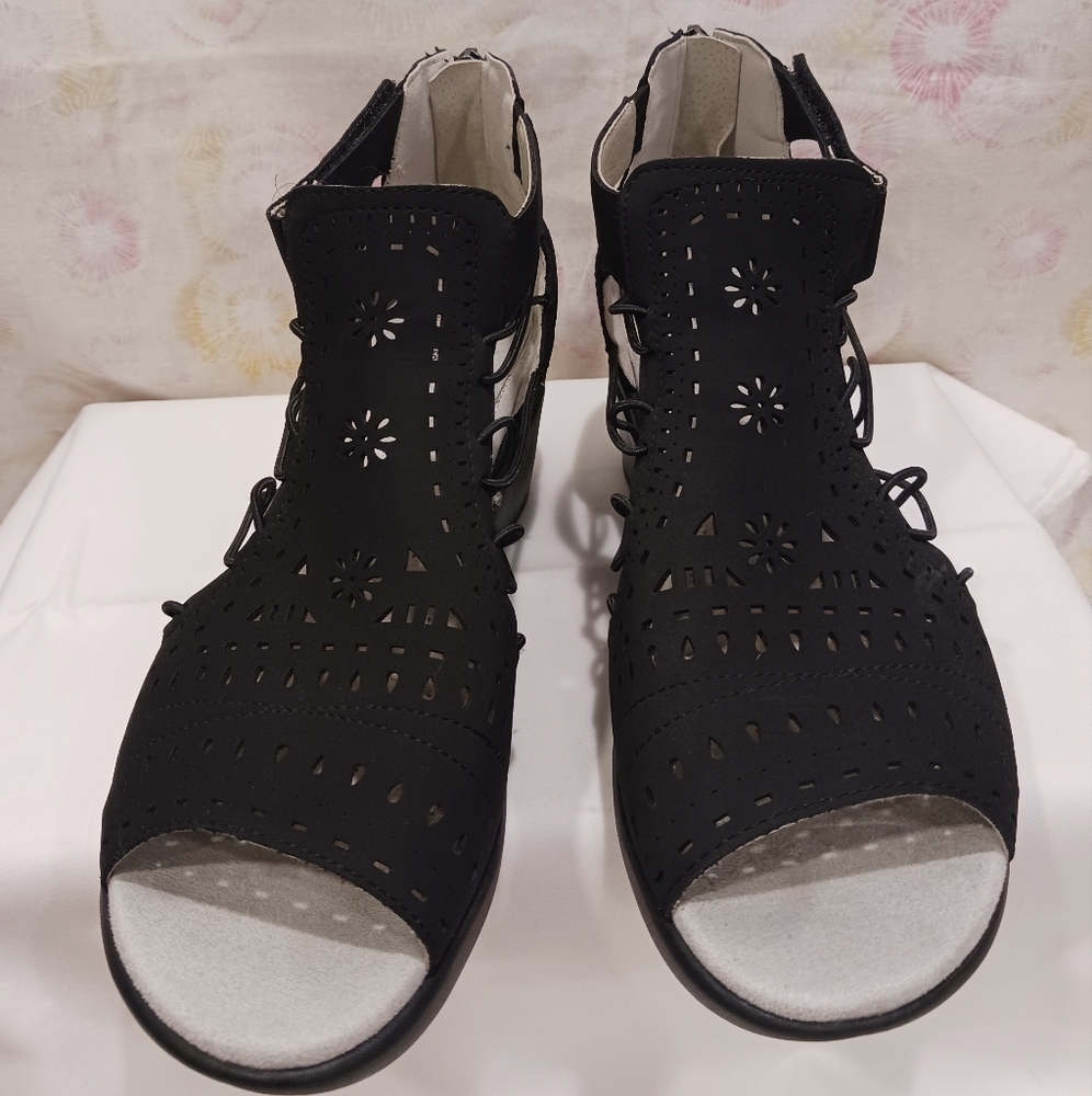 JBU by Jambu Nellie wedge NWOT - Picture 3 of 7